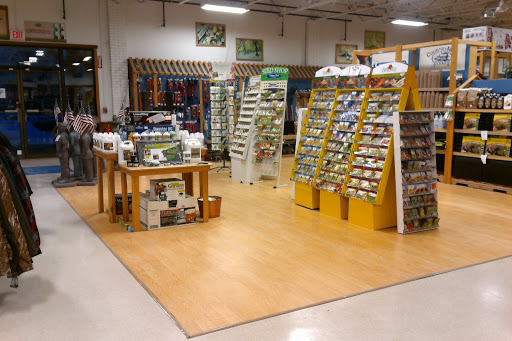 Pet Supply Store «CountryMax - Brockport», reviews and photos, 4875 Lake Rd N, Brockport, NY 14420, USA