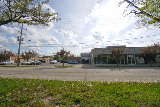 Auto Body Shop «Ultimate Paint Shop II», reviews and photos, 2050 1st St, Highland Park, IL 60035, USA