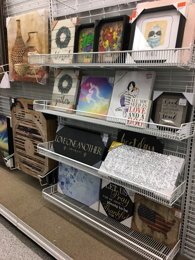 Clothing Store «Ross Dress for Less», reviews and photos, 151 N McDowell Blvd, Petaluma, CA 94954, USA