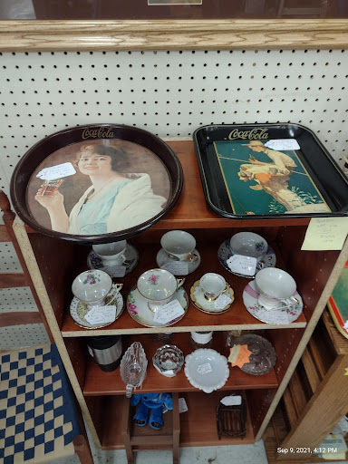 Flea Market «Emporium 1101 - Anderson», reviews and photos, 2200 S Scatterfield Rd, Anderson, IN 46012, USA