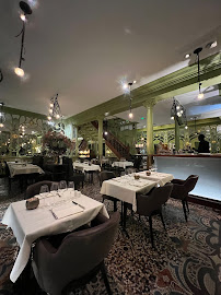 Atmosphère du Restaurant français Bouillon Racine à Paris - n°19