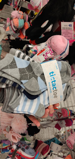 Clothing Store «Ross Dress for Less», reviews and photos, 3201 Eastway Dr, Charlotte, NC 28205, USA