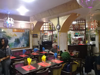Atmosphère du Restaurant haïtien Gout Tropical à Saint-Denis - n°11