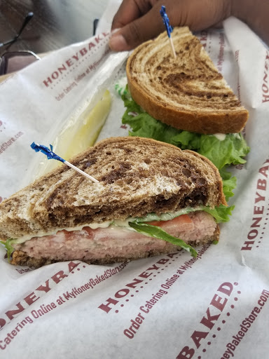 Shopping Mall «Walnut Hill Shopping Center», reviews and photos, 16529 S Frederick Ave, Gaithersburg, MD 20877, USA