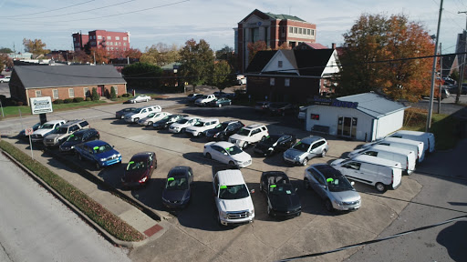 Used Car Dealer «Isaacs Pre-Owned Autos», reviews and photos, 133 W Elm St, New Albany, IN 47150, USA