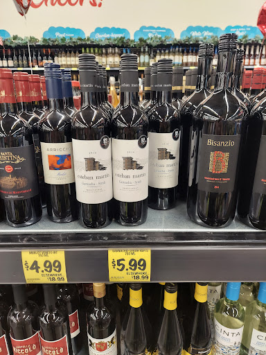 Grocery Store «Grocery Outlet Bargain Market», reviews and photos, 1340 E 7th St, Long Beach, CA 90813, USA