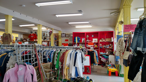 Thrift Store «Immacolata Manor Thrift Shop», reviews and photos, 931 Brown St, Liberty, MO 64068, USA