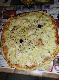 Plats et boissons du Pizzeria Au Feu de Bois « Pizzas à emporter » only take away à Bar-sur-Seine - n°18