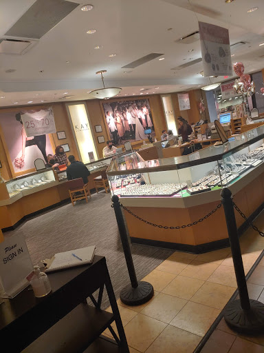 Jewelry Store «Kay Jewelers Outlet», reviews and photos, 5000 S Arizona Mills Cir #237a, Tempe, AZ 85282, USA