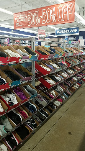 Shoe Store «SKECHERS Factory Outlet», reviews and photos, 15251 Beach Blvd, Westminster, CA 92683, USA