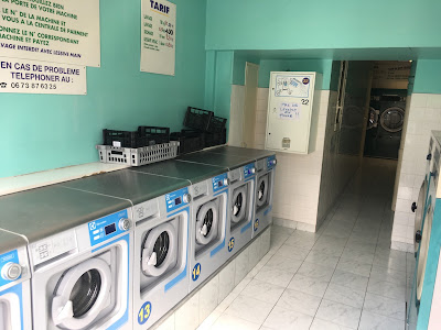 Laverie automatique à Nanterre