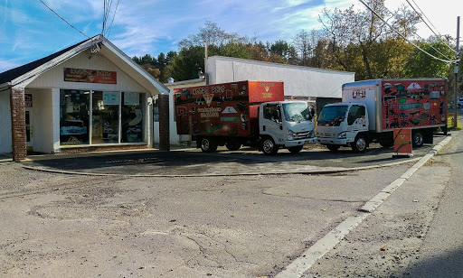 Outdoor Sports Store «Hoops Plus», reviews and photos, 86 Millwood Rd #2, Millwood, NY 10546, USA