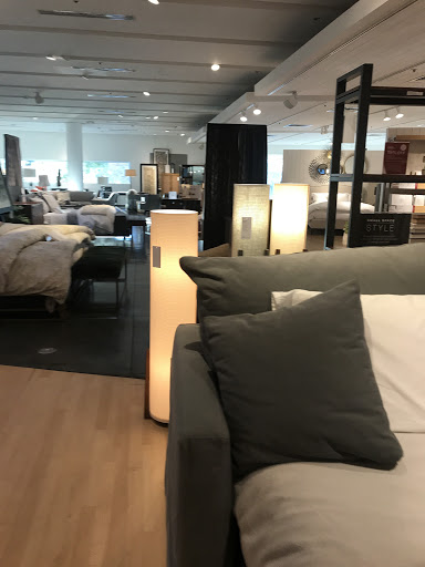 Furniture Store «Crate and Barrel», reviews and photos, 1115 Broadway Plaza, Walnut Creek, CA 94596, USA