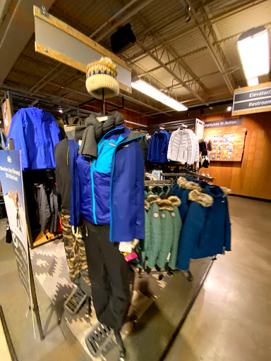 Camping Store «REI», reviews and photos, 601 N Lamar Blvd, Austin, TX 78703, USA