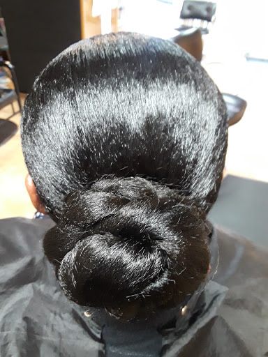 Beauty Salon «J J Hair & Nail Salon Inc», reviews and photos, 4071 NW 34th St, Lauderdale Lakes, FL 33319, USA