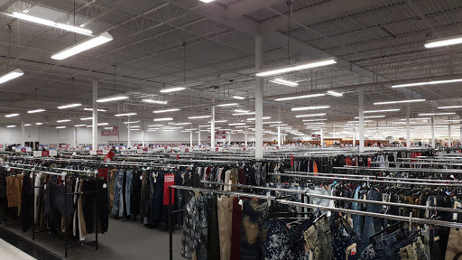 Clothing Store «Burlington Coat Factory», reviews and photos, 370 US-130, Hightstown, NJ 08520, USA