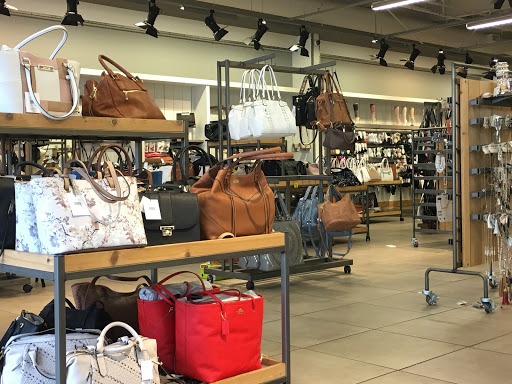 Shoe Store «DSW Designer Shoe Warehouse», reviews and photos, 21 W Hillsdale Blvd, San Mateo, CA 94403, USA