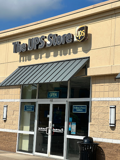 Shipping and Mailing Service «The UPS Store», reviews and photos, 285 Berlin Turnpike, Berlin, CT 06037, USA