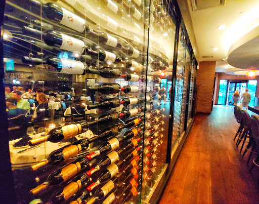 Fine Dining Restaurant «Scotch & Sirloin», reviews and photos, 5325 E Kellogg Dr, Wichita, KS 67218, USA