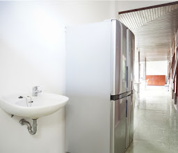 Residences by RedDoorz near Braga Citywalk photo