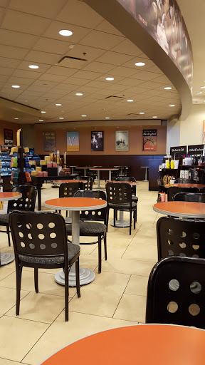 Book Store «Barnes & Noble», reviews and photos, 113 W County Center, Des Peres, MO 63131, USA