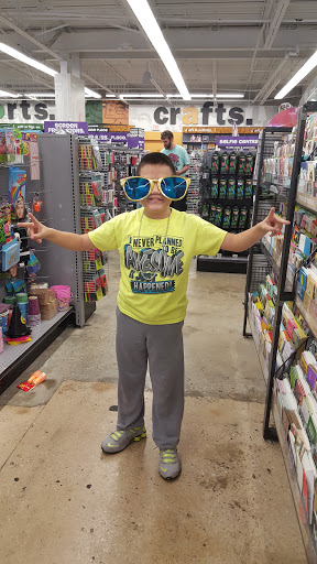 Variety Store «Five Below», reviews and photos, 1851 Sunrise Hwy, Bay Shore, NY 11706, USA