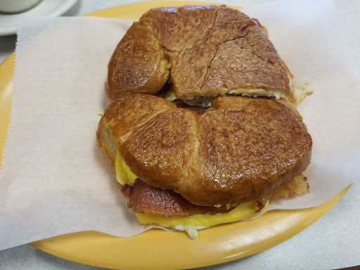 Sandwich Shop «La Ideal Sandwich Shop», reviews and photos, 2924 W Tampa Bay Blvd, Tampa, FL 33607, USA