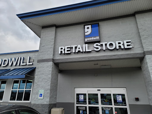 Thrift Store «Goodwill», reviews and photos