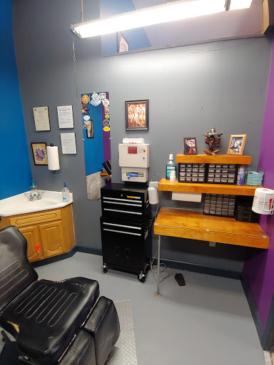 Tat-Nice Tattoos, 1327 4th Ave, Huntington, WV 25701, USA, 