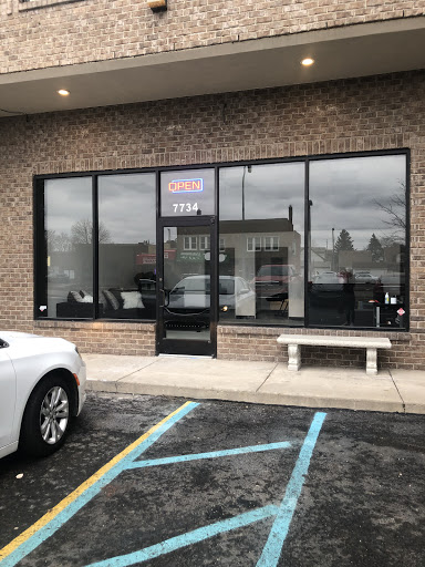 Beauty Salon «CHOP SHOP SALON», reviews and photos, 29827 W Nine Mile Rd, Farmington Hills, MI 48336, USA