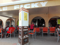 Atmosphère du Restaurant familial Le Ficky à Fleury - n°1