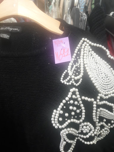 Thrift Store «Society of St. Vincent de Paul Long Beach Thrift Store», reviews and photos