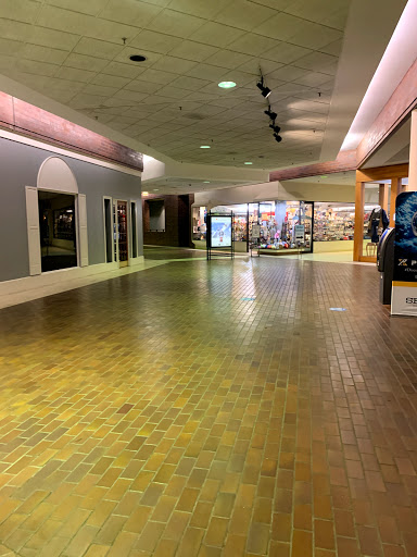 Shopping Mall «Galleria Specialty Mall», reviews and photos, 1 Galleria Pkwy, Atlanta, GA 30339, USA