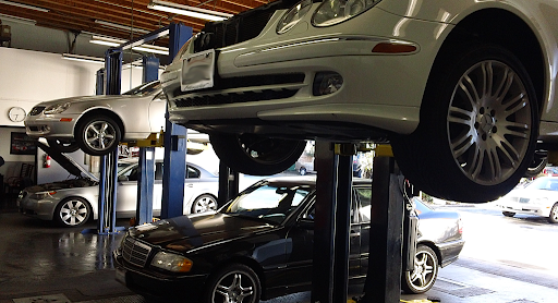 Auto Repair Shop «Auto Precision Repair», reviews and photos, 3121 Thousand Oaks Blvd #4, Thousand Oaks, CA 91362, USA