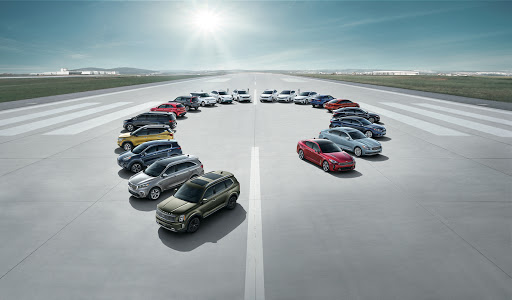 Car Dealer «Summit Place Kia», reviews and photos, 2200 Elizabeth Lake Rd, Waterford Twp, MI 48328, USA