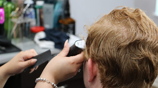 Barber Shop «Hinsdale Barber Shop», reviews and photos, 20 W Hinsdale Ave, Hinsdale, IL 60521, USA