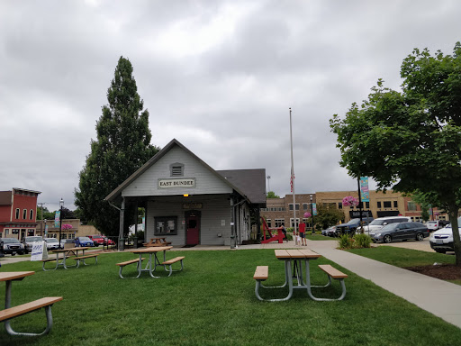 Bakery «Piece-A-Cake Bakery», reviews and photos, 304 N River St, East Dundee, IL 60118, USA