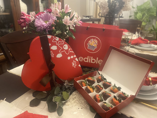 Gift Shop «Edible Arrangements», reviews and photos, 6153 Ridge Ave a, Philadelphia, PA 19128, USA