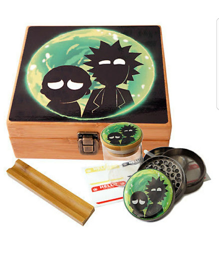 Tobacco Shop «Laguna Smoke Shop», reviews and photos, 24741 Alicia Pkwy e, Laguna Hills, CA 92653, USA