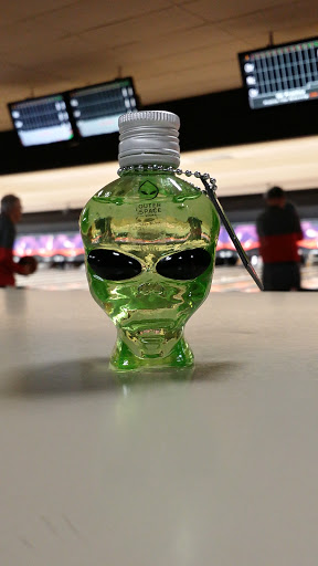 Bowling Alley «AMF Rose Bowl Lanes», reviews and photos, 28001 Groesbeck Hwy, Roseville, MI 48066, USA