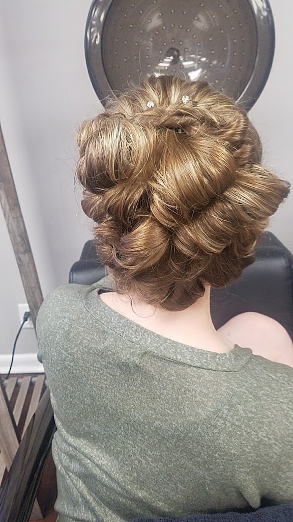 Jackie's Salon of Cosmetology 35601