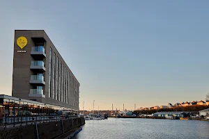 Tŷ Milford Waterfront image