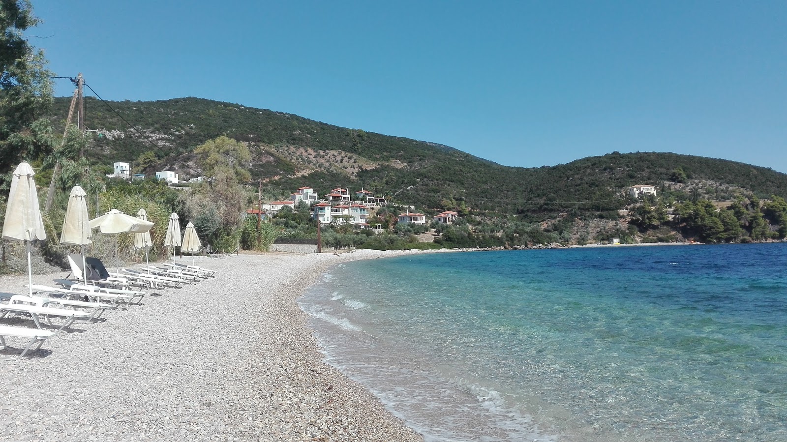 Foto av Glyfa beach med hög nivå av renlighet