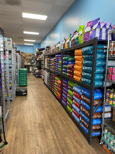 Tack Shop «J & T Country Feeds Inc», reviews and photos, 4835 W 10th St, Greeley, CO 80634, USA