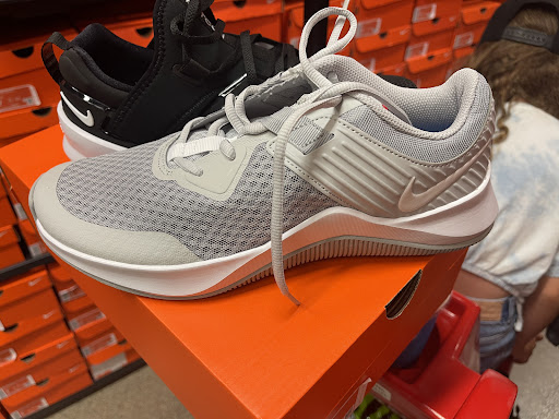 Shoe Store «Nike Factory Store», reviews and photos, 12801 W Sunrise Blvd Suite 1005, Sunrise, FL 33323, USA