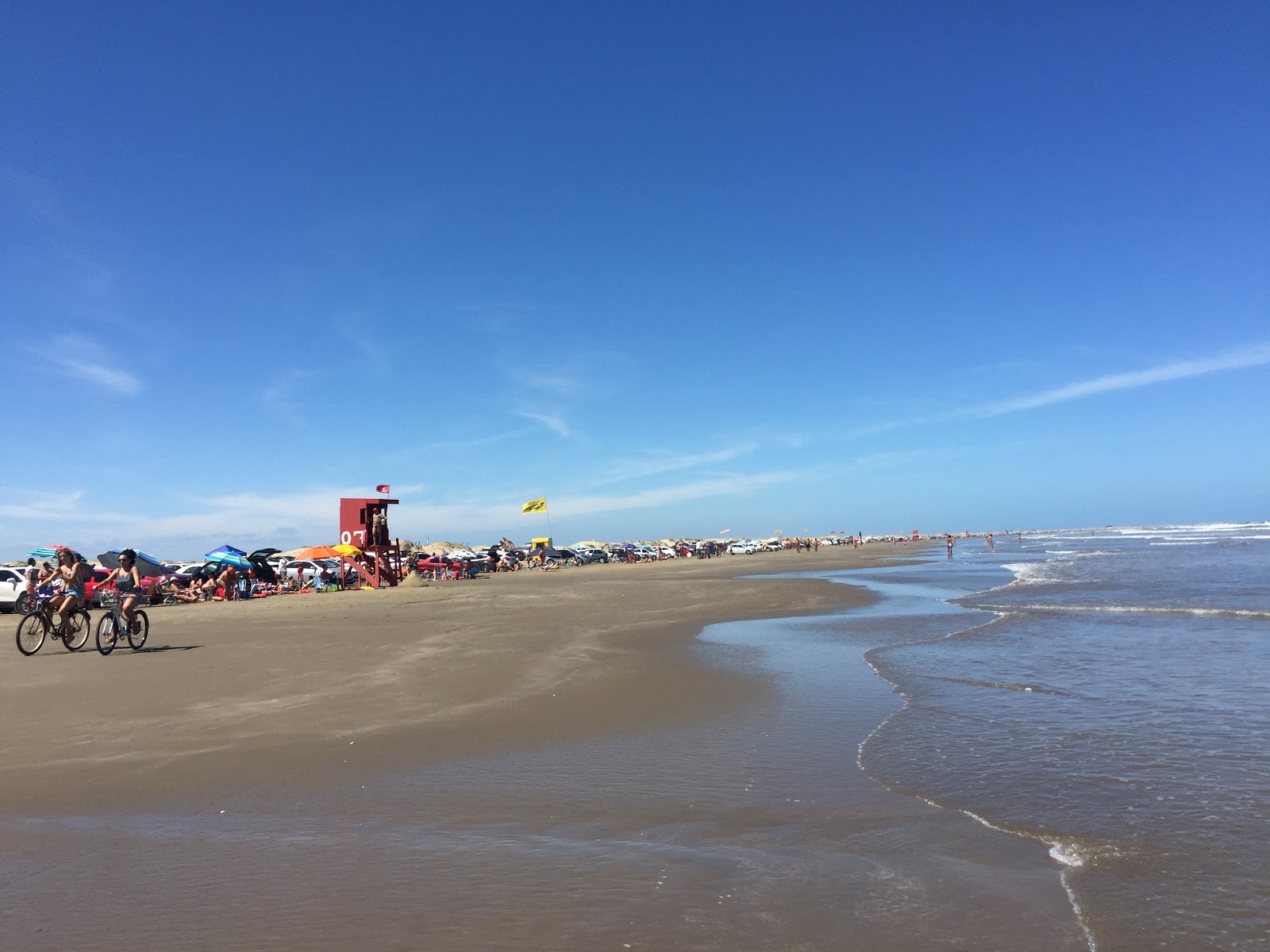 Praia do Cassino'in fotoğrafı düz ve uzun ile birlikte