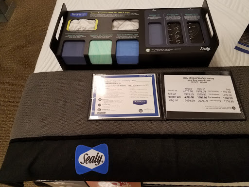 Department Store «Sears», reviews and photos, 7503 W Cermak Rd, North Riverside, IL 60546, USA