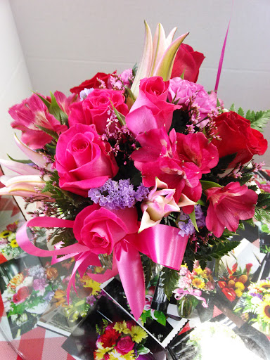 Florist «A Royal Bloom Flowers & Gifts», reviews and photos, 7252 W Oakland Park Blvd, Lauderhill, FL 33313, USA