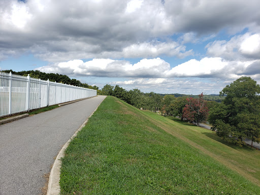Historical Landmark «High Service Water Tower and Reservoir», reviews and photos, 28 Yale St, Lawrence, MA 01841, USA