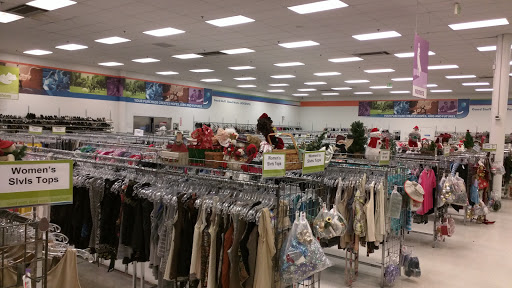 Thrift Store «Gilbert & Guadalupe Goodwill Retail Store & Donation Center», reviews and photos, 868 N Gilbert Rd, Gilbert, AZ 85234, USA